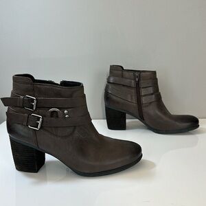 Josef Seibel Britney 02  Leather Wrap Harness Moto Heeled Booties Size 40(9)